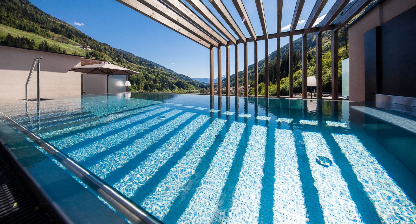 Präsidenten-Suite image 1 - Quellenhof Luxury Resort Passeier