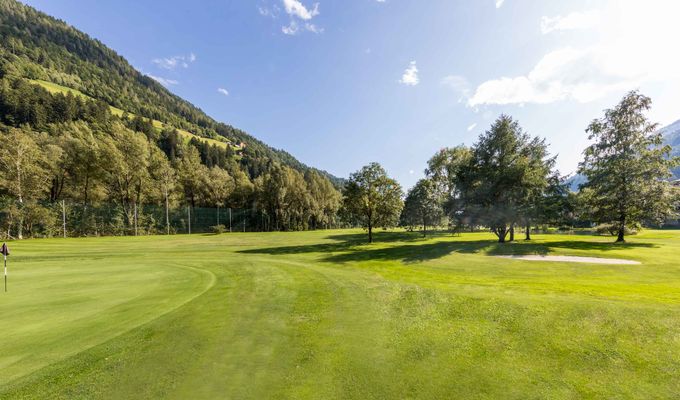 GOLF-SCHNUPPERKURS FÜR FAMILIEN