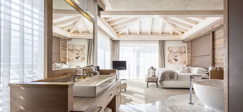 Quellenhof Luxury Resort Passeier: Penthouse-Chalet image #1