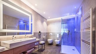 Rosen Suite Deluxe 1