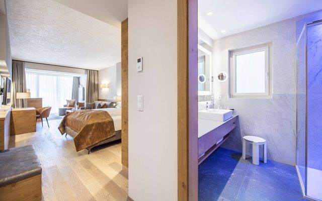 Doppelzimmer Bergkristall image 7 - Quellenhof Luxury Resort Passeier