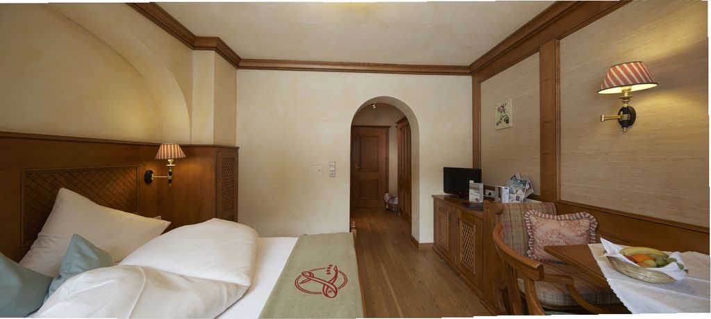 Room Without Balcony Hotel Lumberger Hof