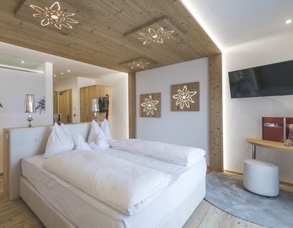 Alpin Panorama Hotel Hubertus: Double room CORONES 