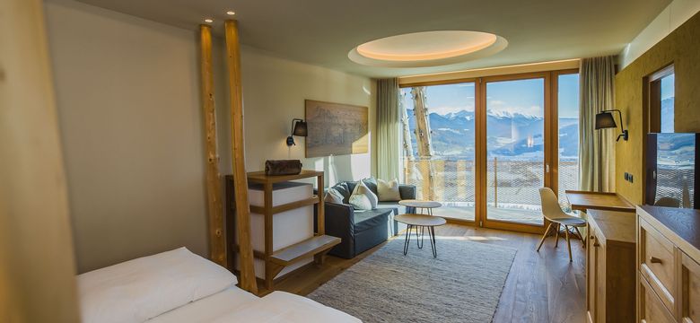 Alpin Panorama Hotel Hubertus: Panoramazimmer BELVEDERES image #1