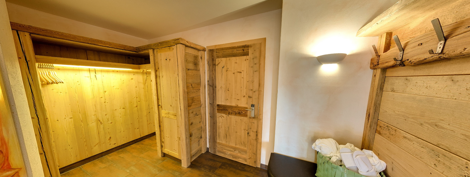 JUNIORSUITE DRACHENREICH FAMILY image 4 - Berghotel & Spa Hotel Feuriger Tatzlwurm 