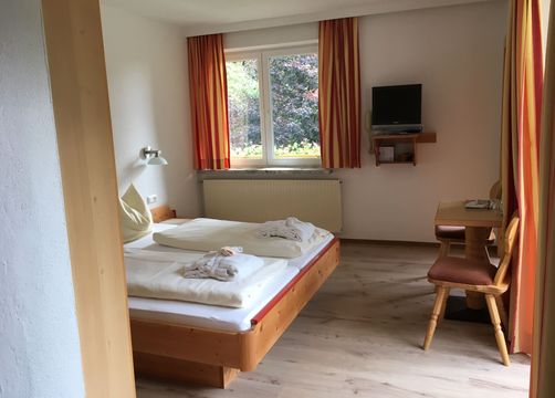 Biohotel Pirkers Zimmer Sonnenblume (1/3) - Pirker's Natur- & Bio Familienhotel