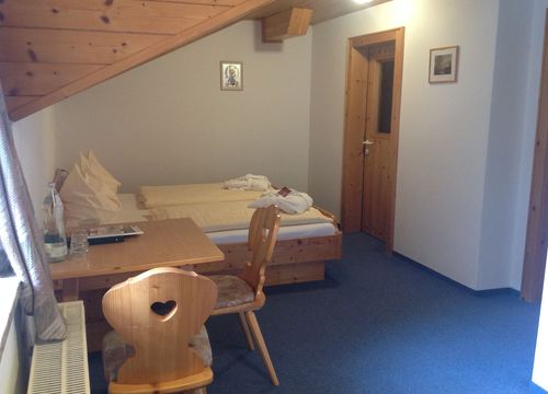 Pirker's room (1/4) - Pirker's Natur- & Bio Familienhotel