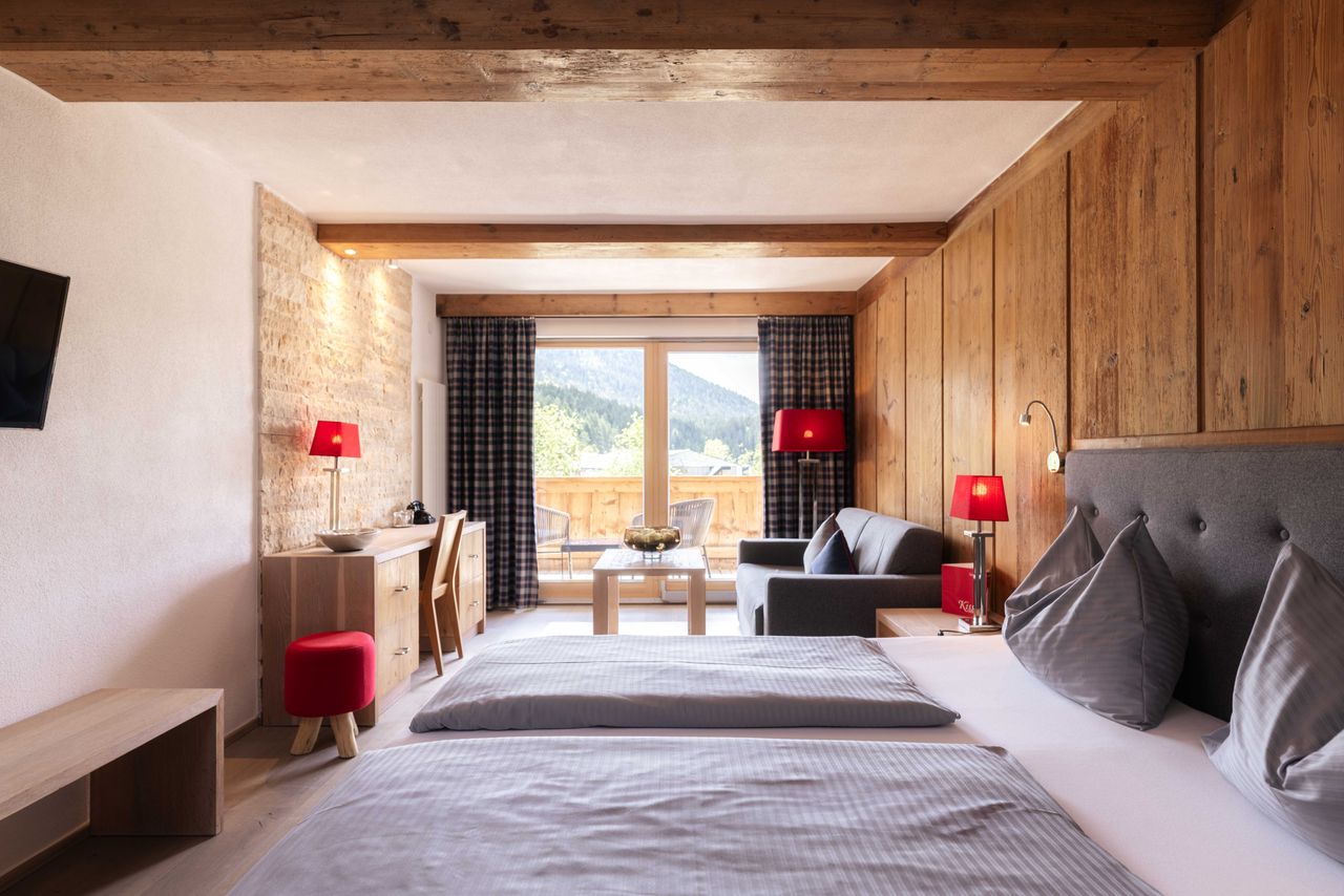 Typ „Christina“ Antikholzzimmer 1/4