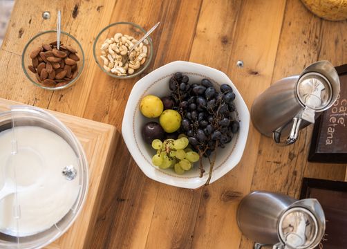 Biohotel La Casa die Melo: Frühstück - Bio-Agriturismo "La Casa di Melo", Siracusa, Sizilien, Italien