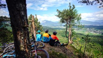 Entdecke das Singletrail Mountainbike Eldorado am und über dem Faaker & Ossiacher See!