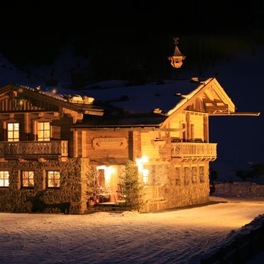 Winter, Oberprenner Almchalet, Haus im Ennstal, Schladming-Dachstein, Styria , Austria