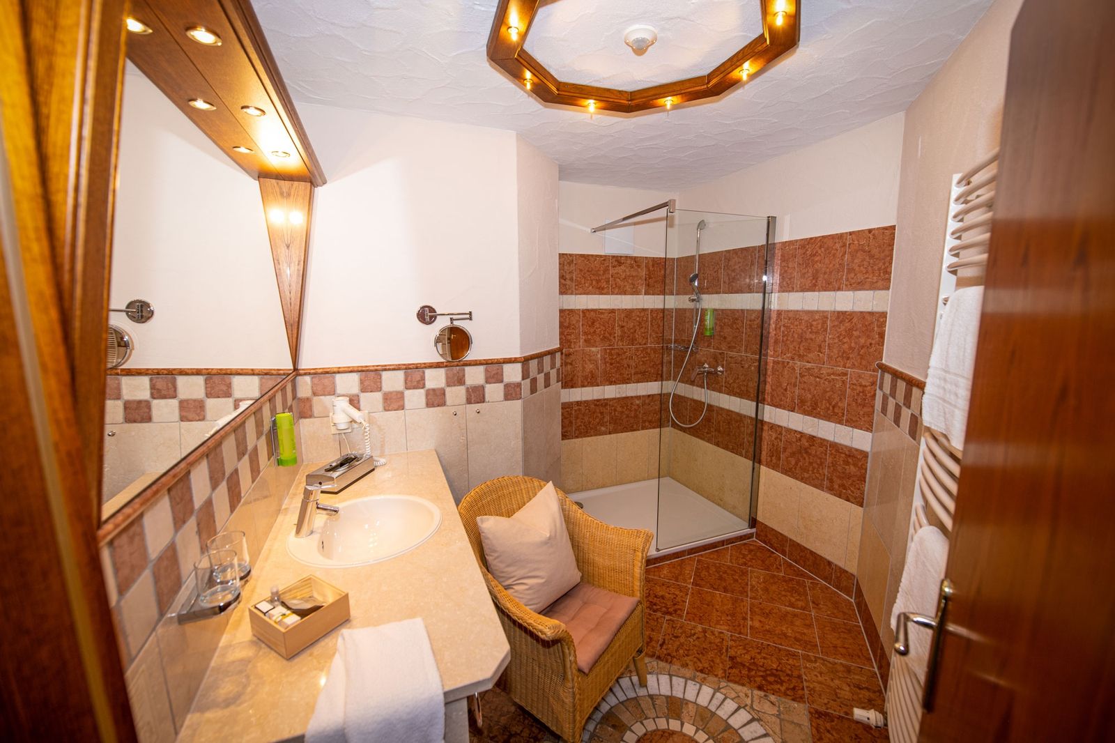 Morgensonne image 3 - Wellnesshotel Felsenland Resort