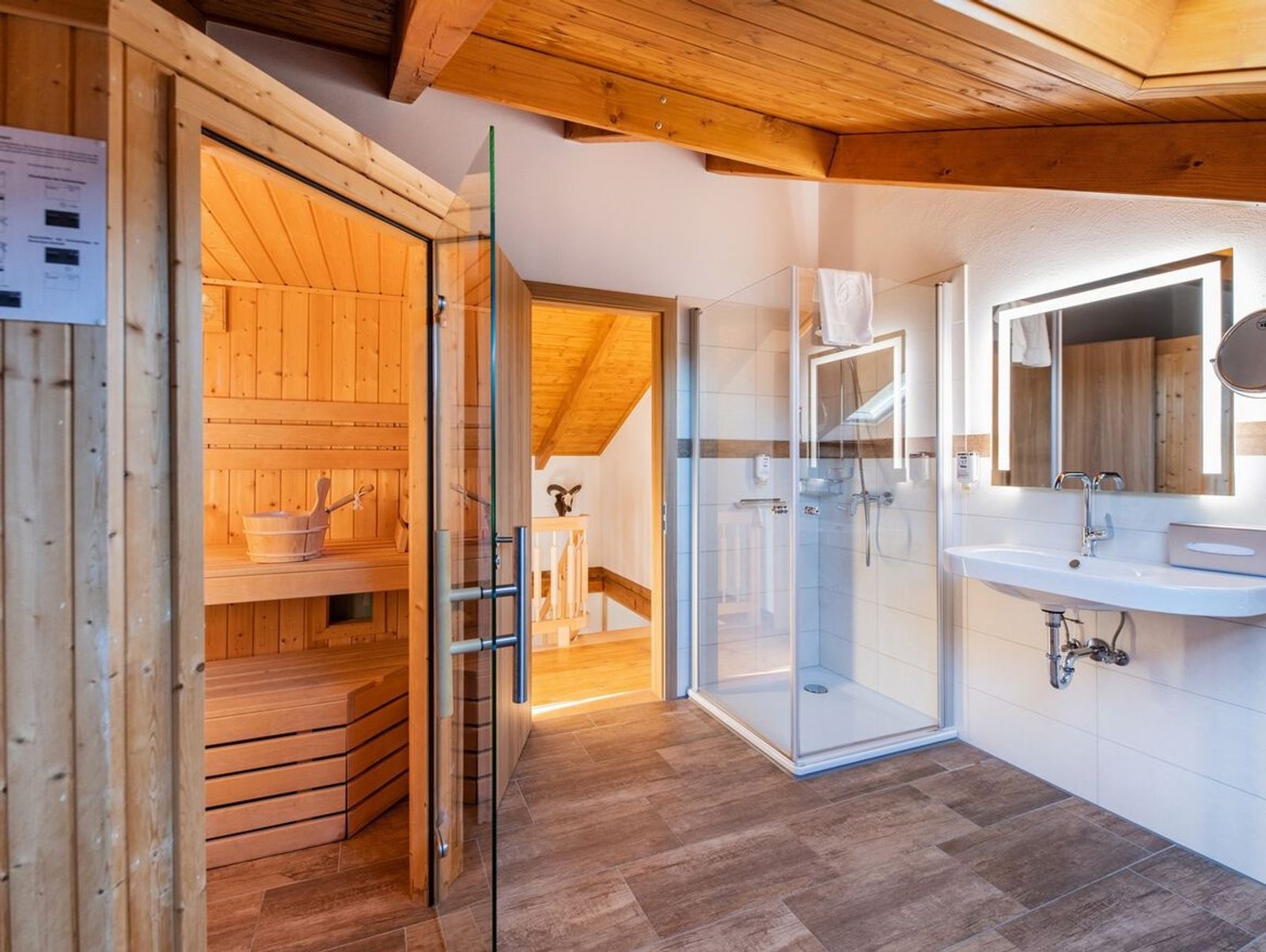 PREMIUM CHALET image 7 - Göbel´s Seehotel Diemelsee