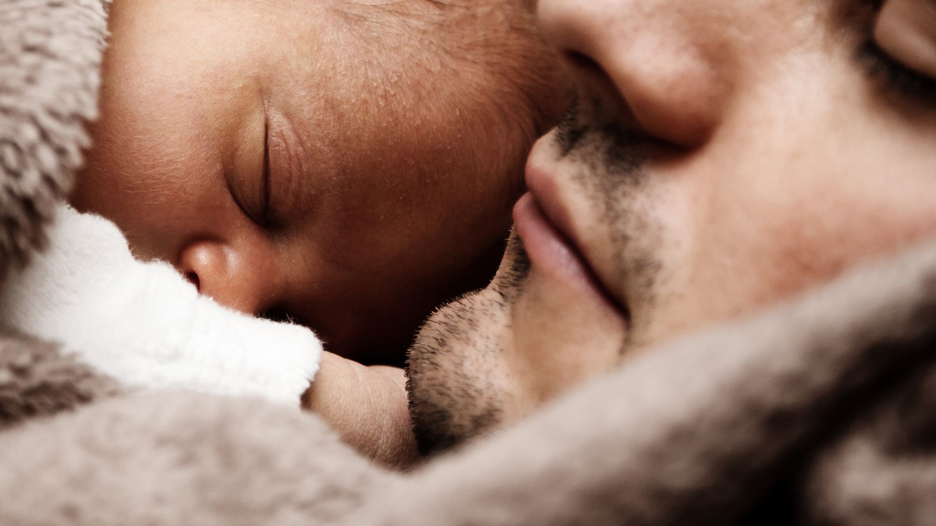 Babyurlaub, Vater + Mutter + Kind im Familotel FamilienKlub Krug | Familotel Fichtelgebirge | Hotel Krug