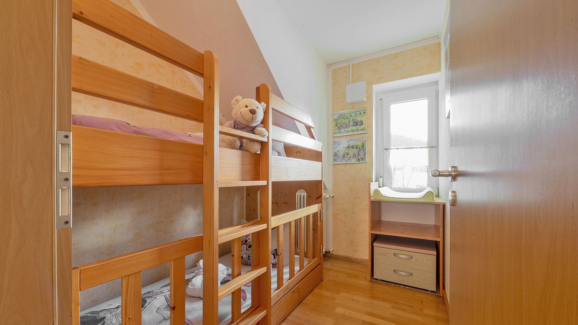 2. Kinderzimmer im 3 Raum Familien-Appartement ab 55 qm im Familotel Mein Krug | Familotel Fichtelgebirge FamilienKlub Krug | Mein Krug | Hotel Krug