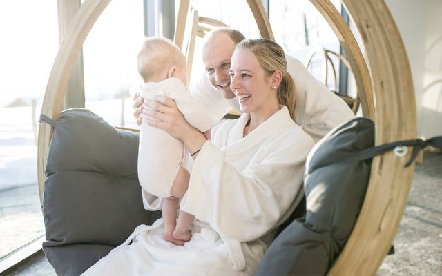 Wellnessurlaub machen mit Baby im Kinderhotel Allgäuer Berghof