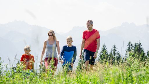 Wanderurlaub mit der Familie - Kinderhotel Allgäuer Berghof