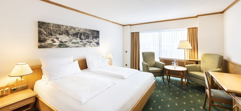 Hotel Sonnenhof Lam: Komfort-Doppelzimmer zur Waldseite mit Balkon/Terrasse image #1