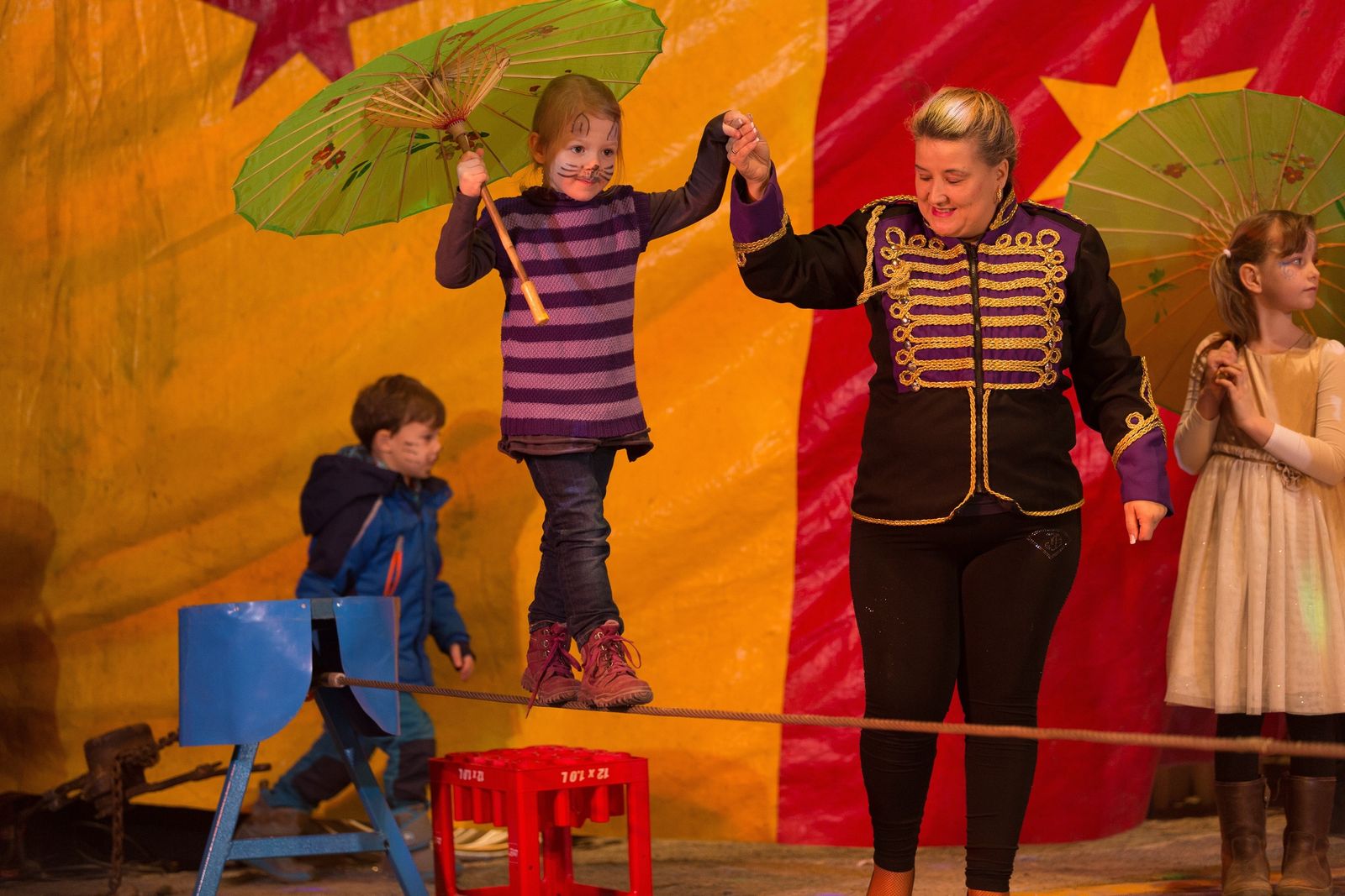 🎪 Zirkus-Wochenende im Rookhus image 1 - Familotel Mecklenburgische Seenplatte Borchard's Rookhus