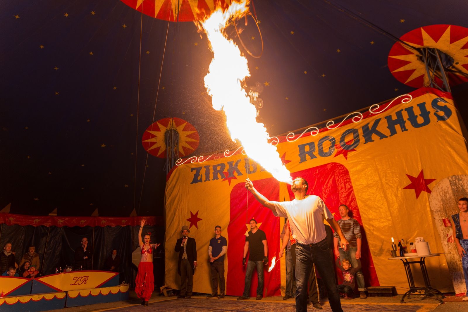 🎪 Zirkus-Wochenende im Rookhus image 3 - Familotel Mecklenburgische Seenplatte Borchard's Rookhus