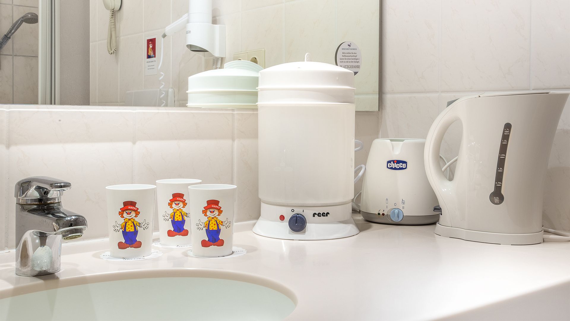 Babyzimmer 2-Raum mit Babykabine im Familotel Mecklenburgische Seenplatte - Borchard's Rookhus