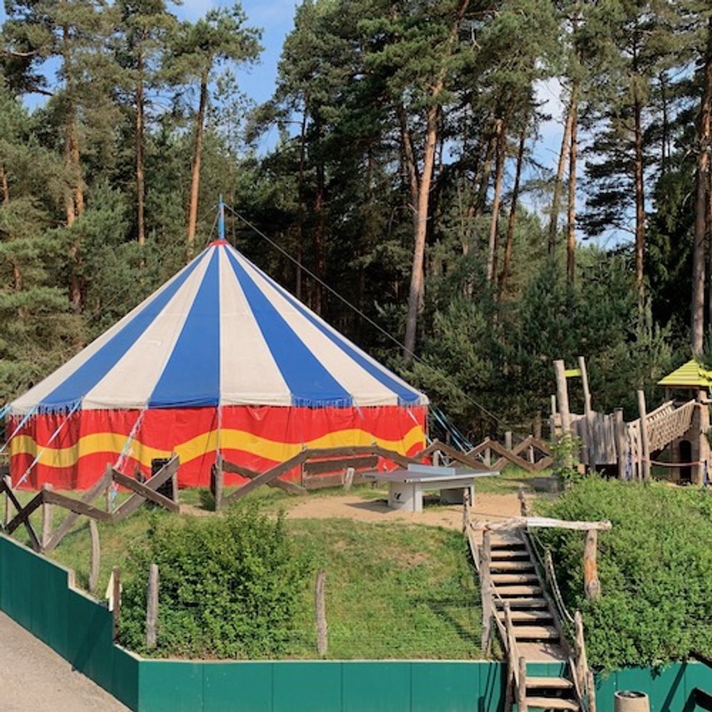 Weihnachten 2022 Kinderhotel Silvester 2022 im Rookhus 26.12.2022 02.01.2023 Familienhotels.de