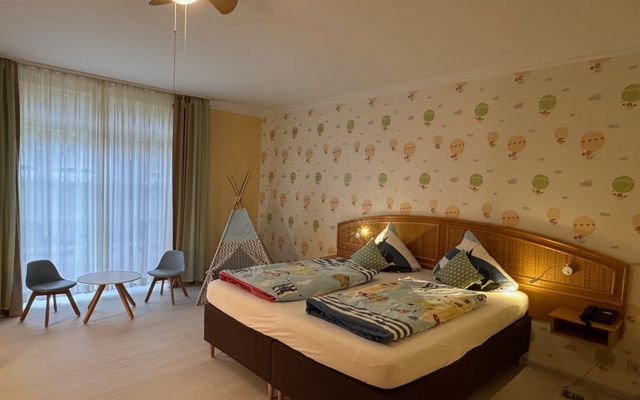Hotel Zimmer: 2 Familienzimmer mit V-Tür | 64 qm - 2-Raum - Borchard's Rookhus
