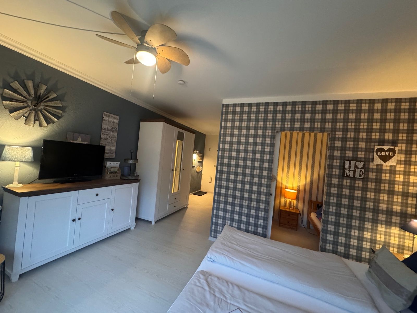 Familienappartement mit Terrasse| 32 qm - 2-Raum image 2 - Familotel Mecklenburgische Seenplatte Borchard's Rookhus