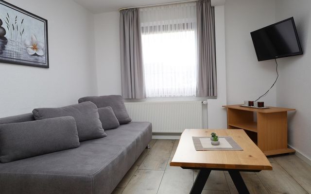 Frau Holle image 2 - Familotel Sauerland Monikas Ferienhof