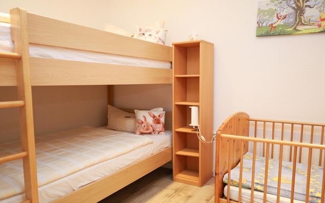 König Drosselbart image 3 - Familotel Sauerland Monikas Ferienhof