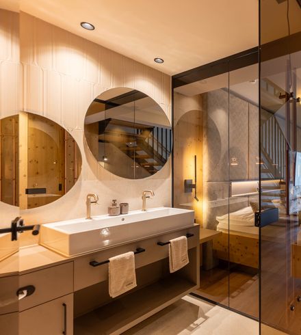 Familiensuite »Superior Zirbe« thumbnail 3 - Familotel Stubaital Alpenhotel Kindl