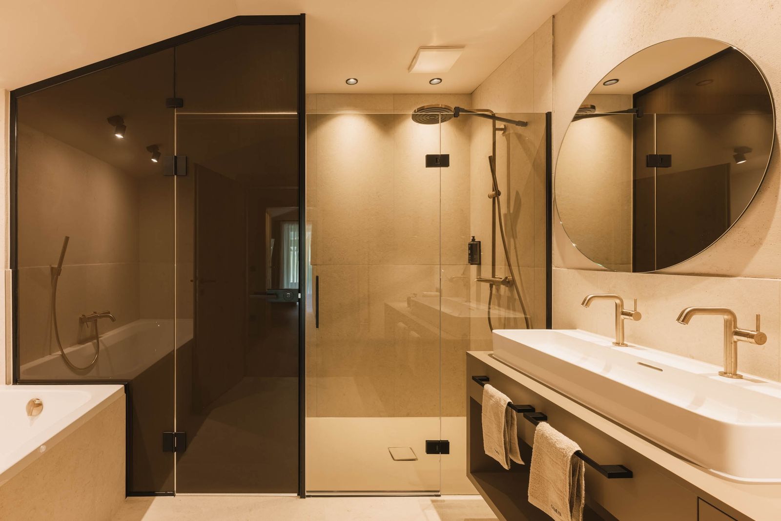 Familiensuite »Superior Zirbe« image 5 - Familotel Stubaital Alpenhotel Kindl