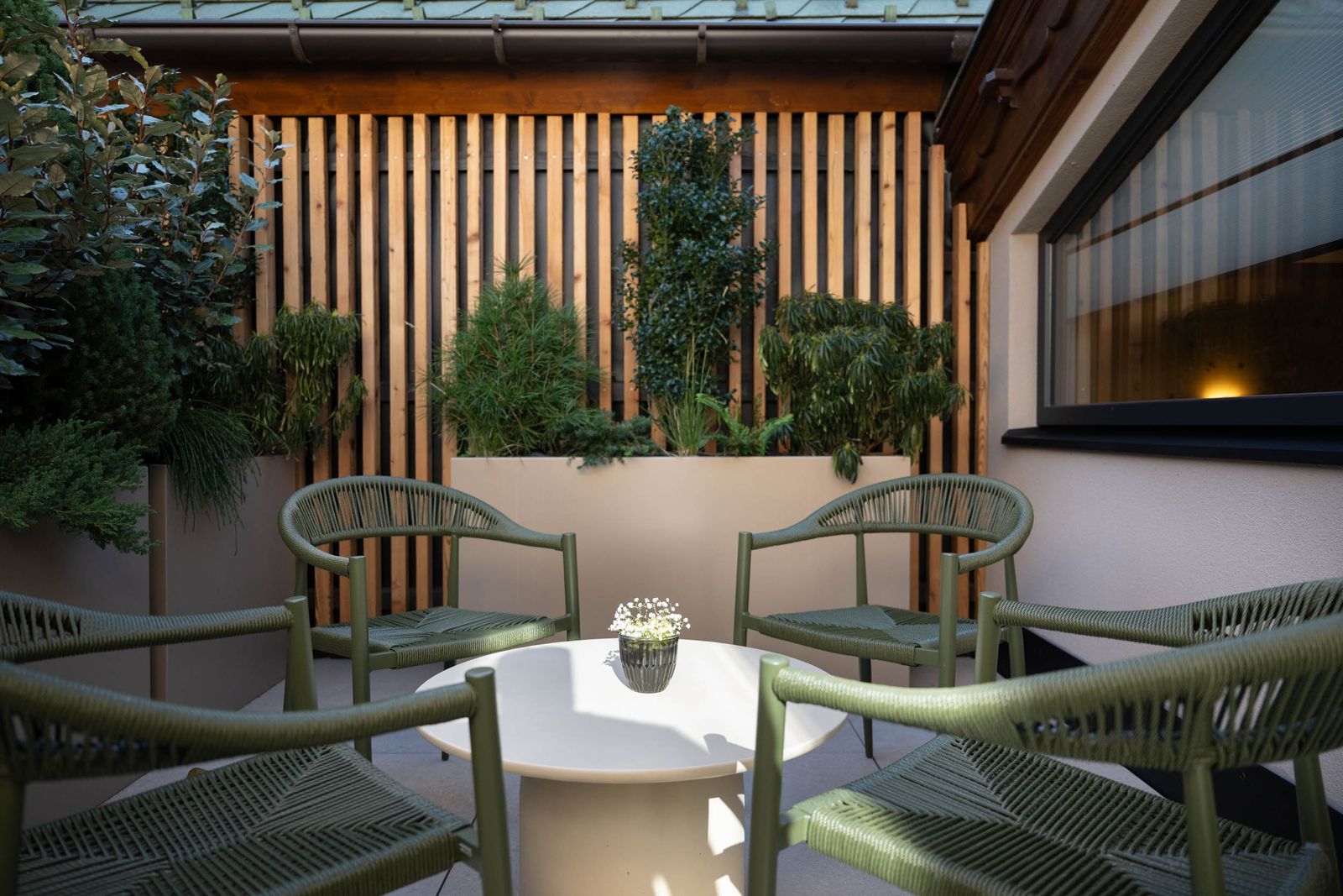 Familiensuite »Premium Zirbe mit privatem Innenhof« image 6 - Familotel Stubaital Alpenhotel Kindl