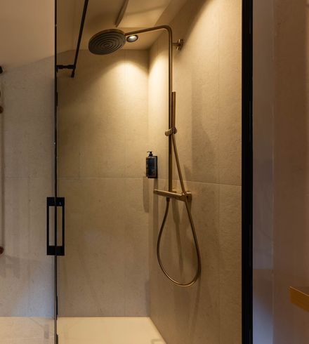 Familiensuite »Premium Zirbe mit privatem Innenhof« thumbnail 16 - Familotel Stubaital Alpenhotel Kindl