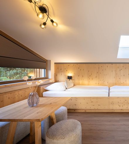 Familiensuite »Premium Zirbe mit privatem Innenhof« thumbnail 18 - Familotel Stubaital Alpenhotel Kindl