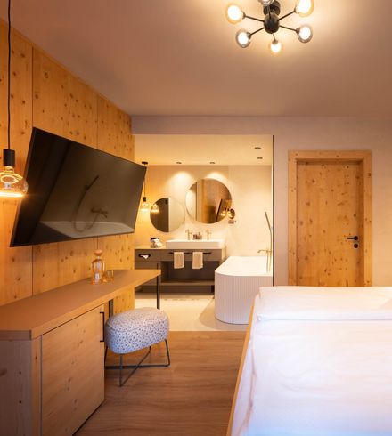 Familiensuite »Premium Zirbe mit privatem Innenhof« thumbnail 19 - Familotel Stubaital Alpenhotel Kindl