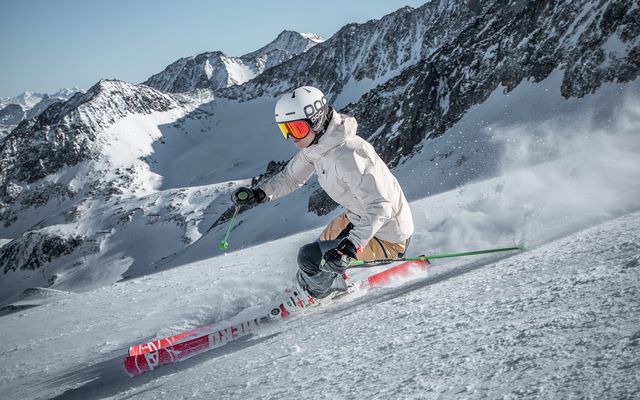Familotel Stubaital Alpenhotel Kindl: Skistart Angebot