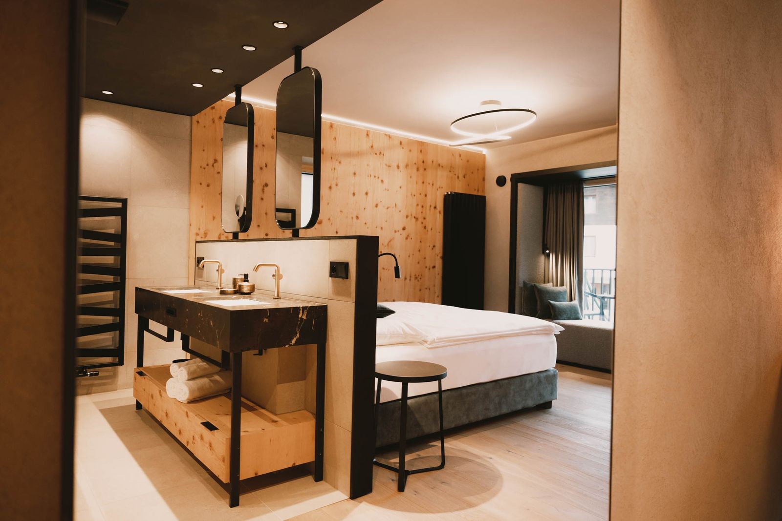 NEU! Familiensuite »Premium Zirbe« image 1 - Familotel Stubaital Alpenhotel Kindl