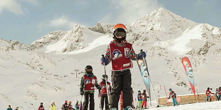 Hauptbild: Skisporttage mit Kinderskikurs & Stubai Skipass - Alpenhotel Kindl
