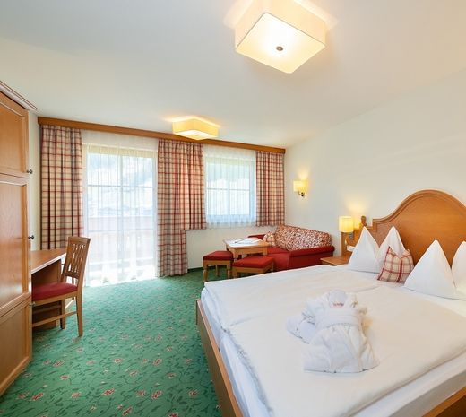 Glingspitze image 2 - Familotel Salzburger Land Familienhotel Oberkarteis