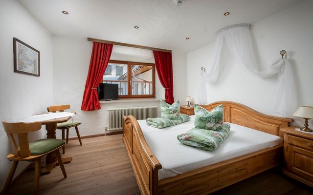 Familien-Appartement (3 Raum image 2 - Familotel Tirol Landgut Furtherwirt