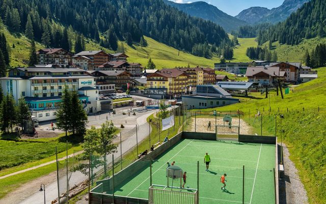 aktiv-urlaub-sommer-berge-oesterreich.jpg