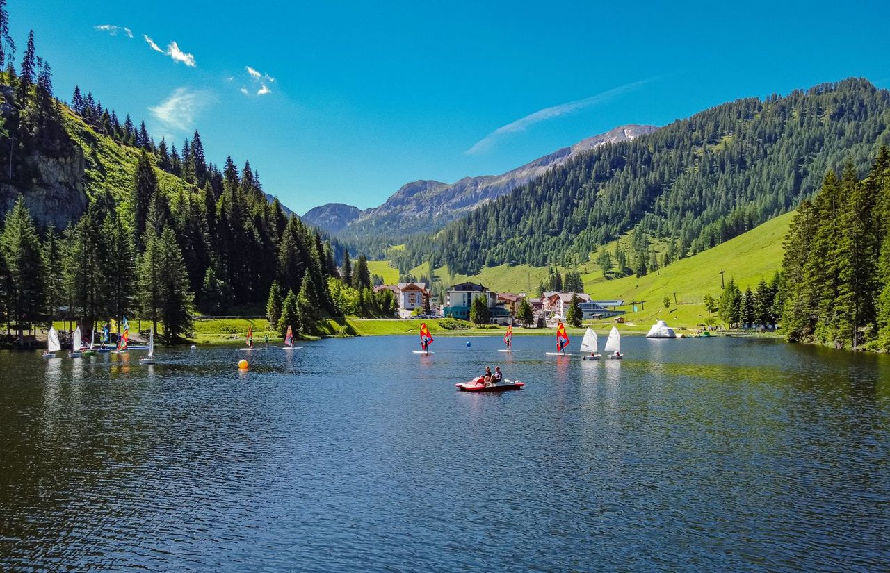 bergsee-wassersport-oesterreich.jpg