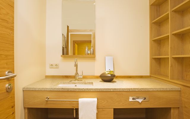 Toilette mit Wickelmöglichkeit Familienappartement Top | Familotel Schreinerhof