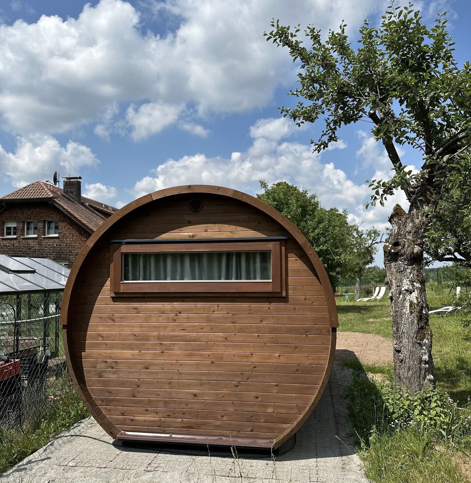 Schlaffass Zwiebelchen image 3 - Bio Hotel & Bio Herberge LindenGut