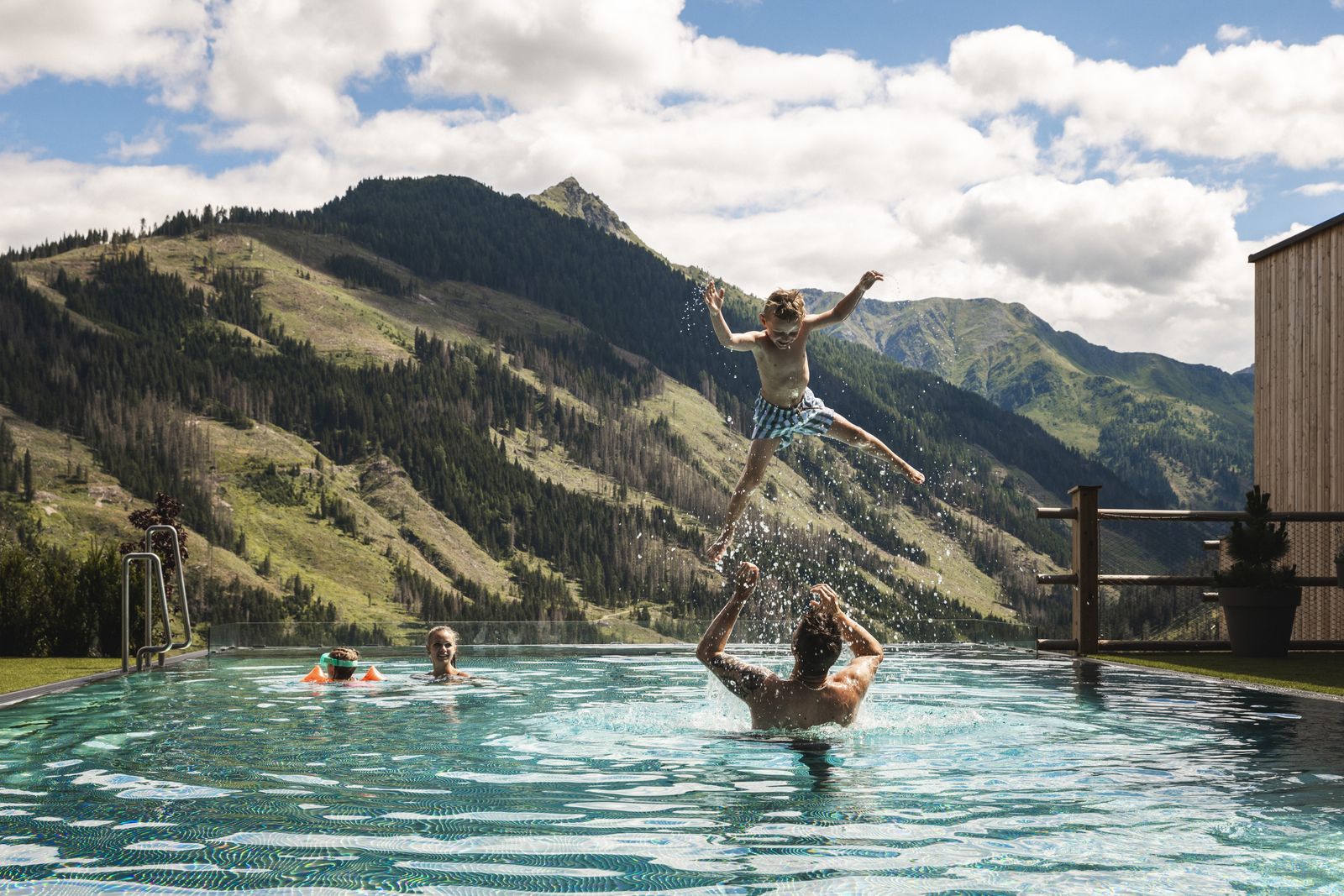 Last Minute Herbst auf der Alm image 2 - Familotel Tirol Almfamilyhotel Scherer