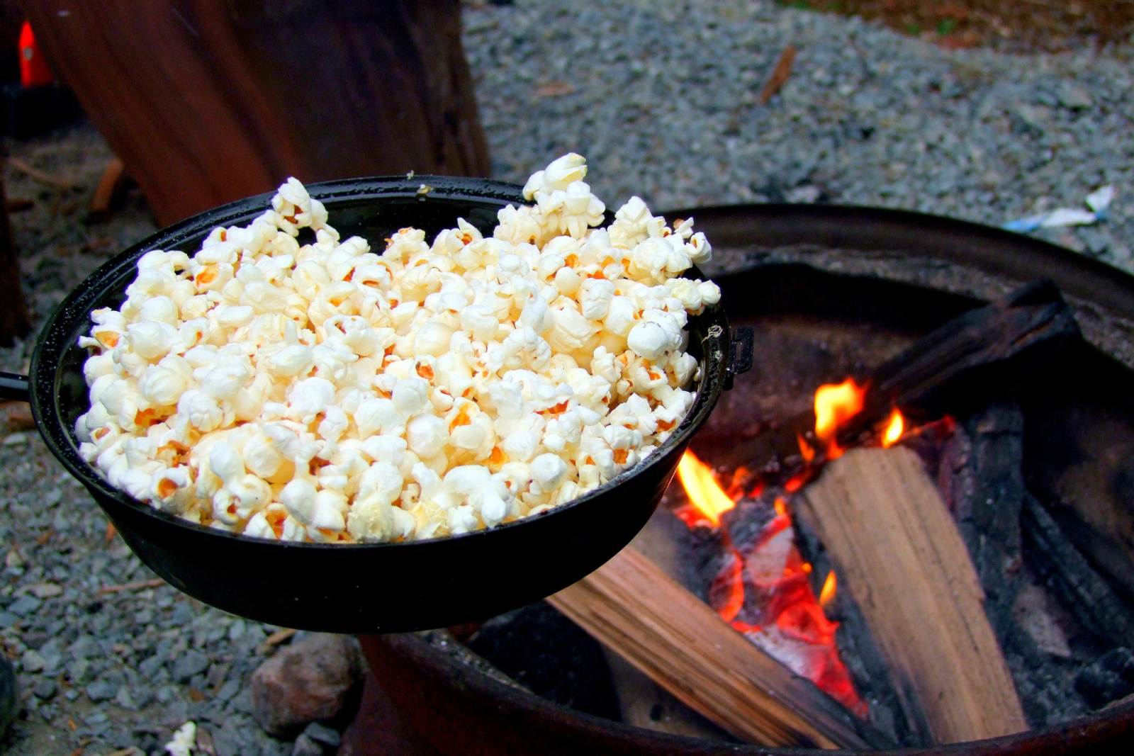 Popcorn Lagerfeuer