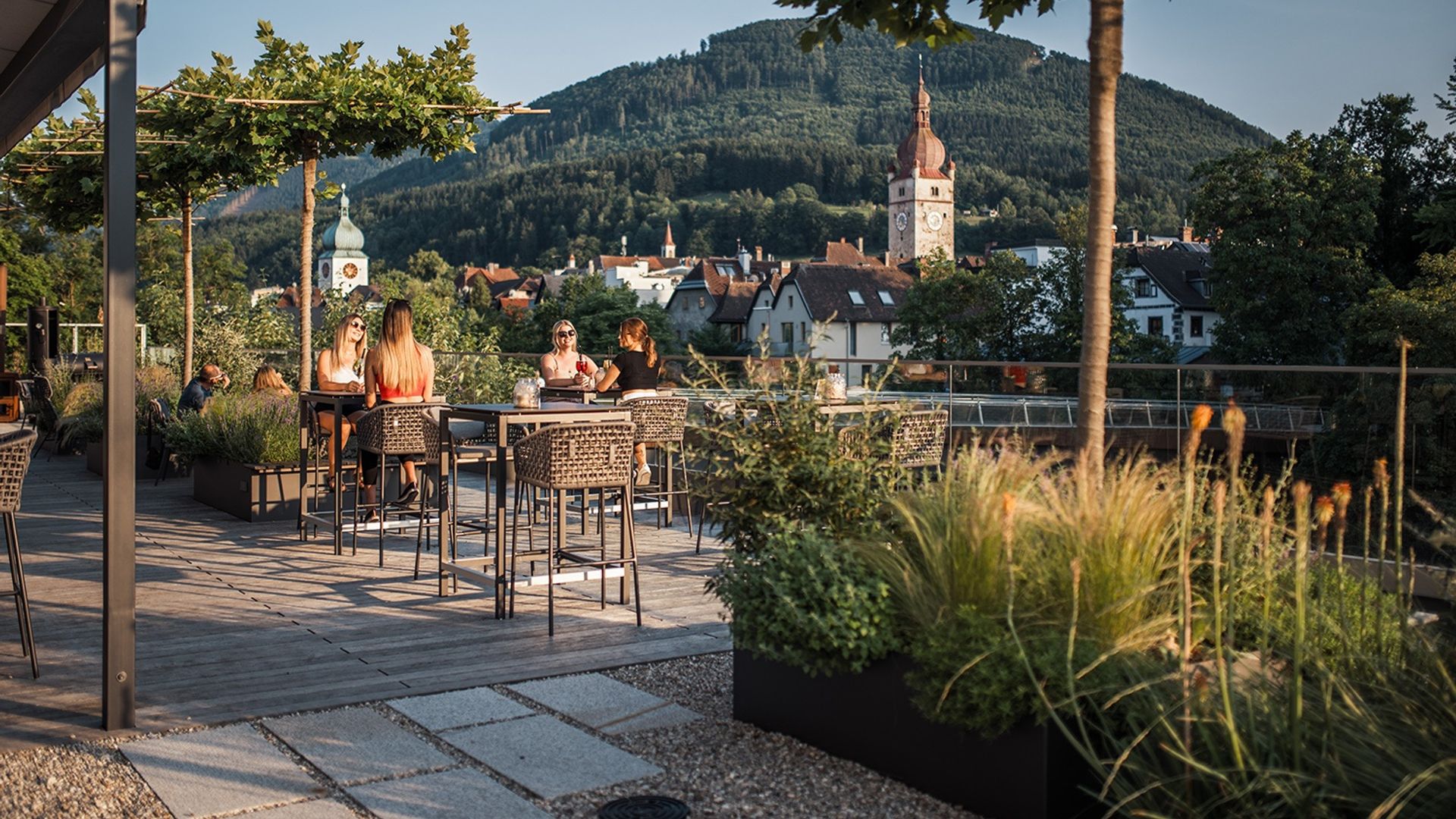 Sundowner Bar