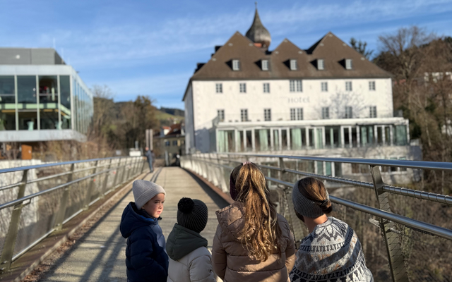 Familienurlaub im Winter image 1 - Das Schloss an der Eisenstrasse