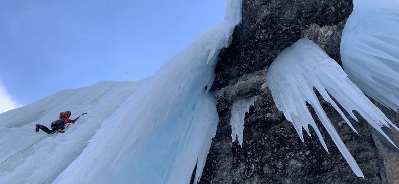 Dolomit Resort Cyprianerhof: Vertical action on ice
